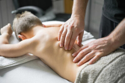 kinder jugendmassagetherapeut