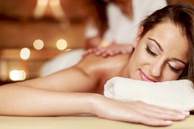 beruhigender Regenerationsprozeß klassische Ganzkörpermassage